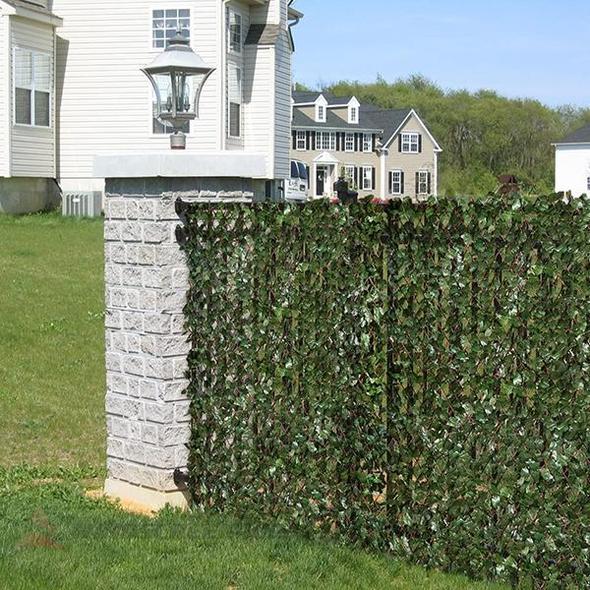 Expandable Faux Grass Fence